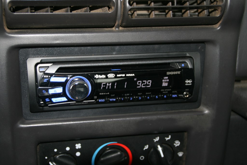 Replace jeep radio