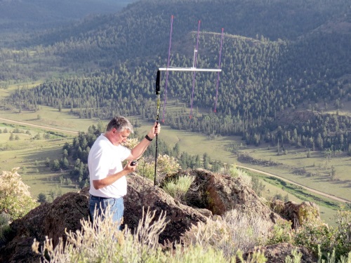 Operating with the Arrow antenna mounted on the trekking pole
